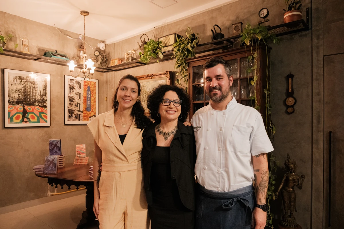 Yara Segatti, Viviané Mosé e Fabio Mosé