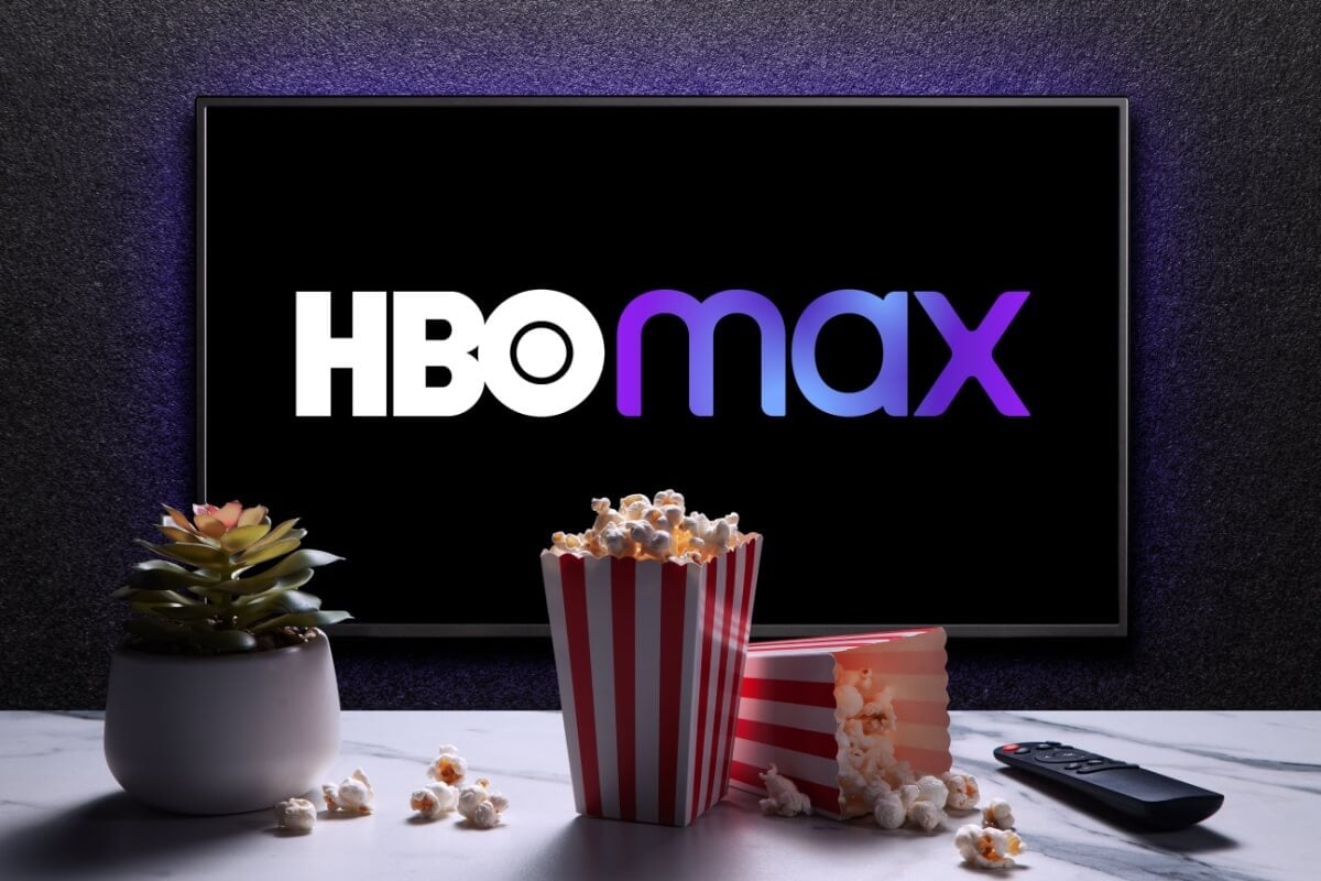 O catálogo da HBO Max em agosto promete diversão com estreias imperdíveis (Imagem: Hamara | Shutterstock)