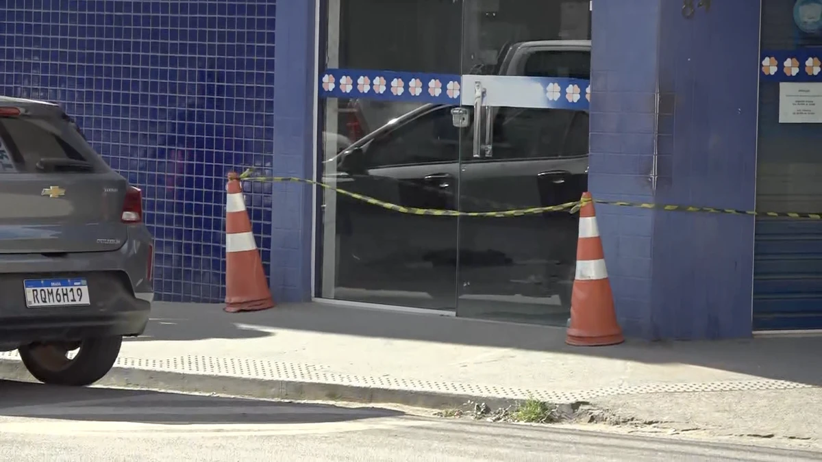 Entrada da lotérica de João Neiva onde ocorreu furto foi fechada por Jota Junior