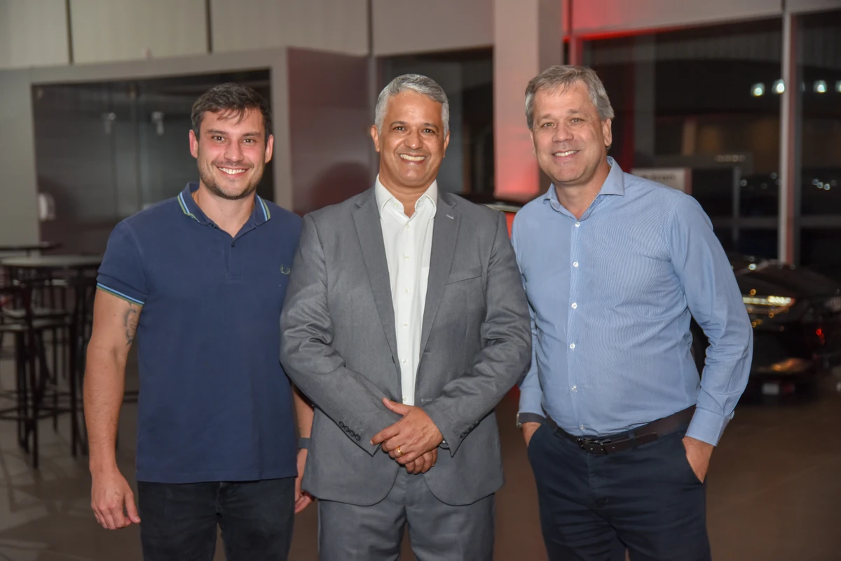 Gustavo Resende deSouza, Fabio_Lopes e Fabiano Alves Pereira