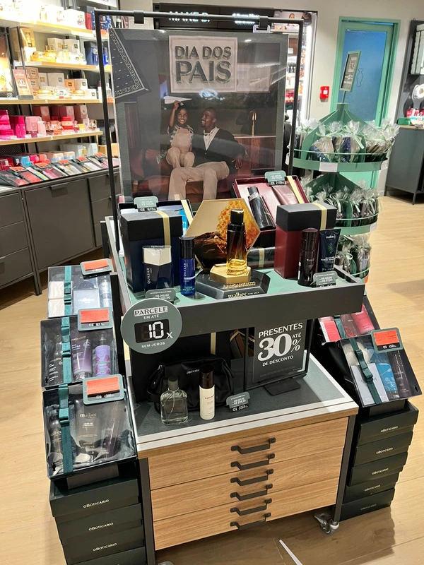 Conheça algumas lojas que estão participando da promoção por Shopping Vitória/Divulgação