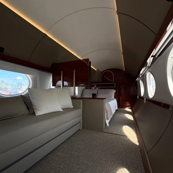  Aeronave Grumman Gulfstream I virou suíte de luxo na pousada  Aero Sofiste por Instagram/@aerosofiste