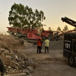 Preso de 23 anos caiu em uma máquina compactadora em uma usina de recolhimento de entulho; óbito foi confirmado ainda no local do acidente, no bairro Darly Santos