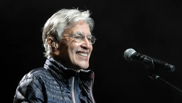 Em conversa com HZ, cantor deu detalhes sobre show no +MC, revelou memórias no ES e ainda opinou sobre tecnologia e até política