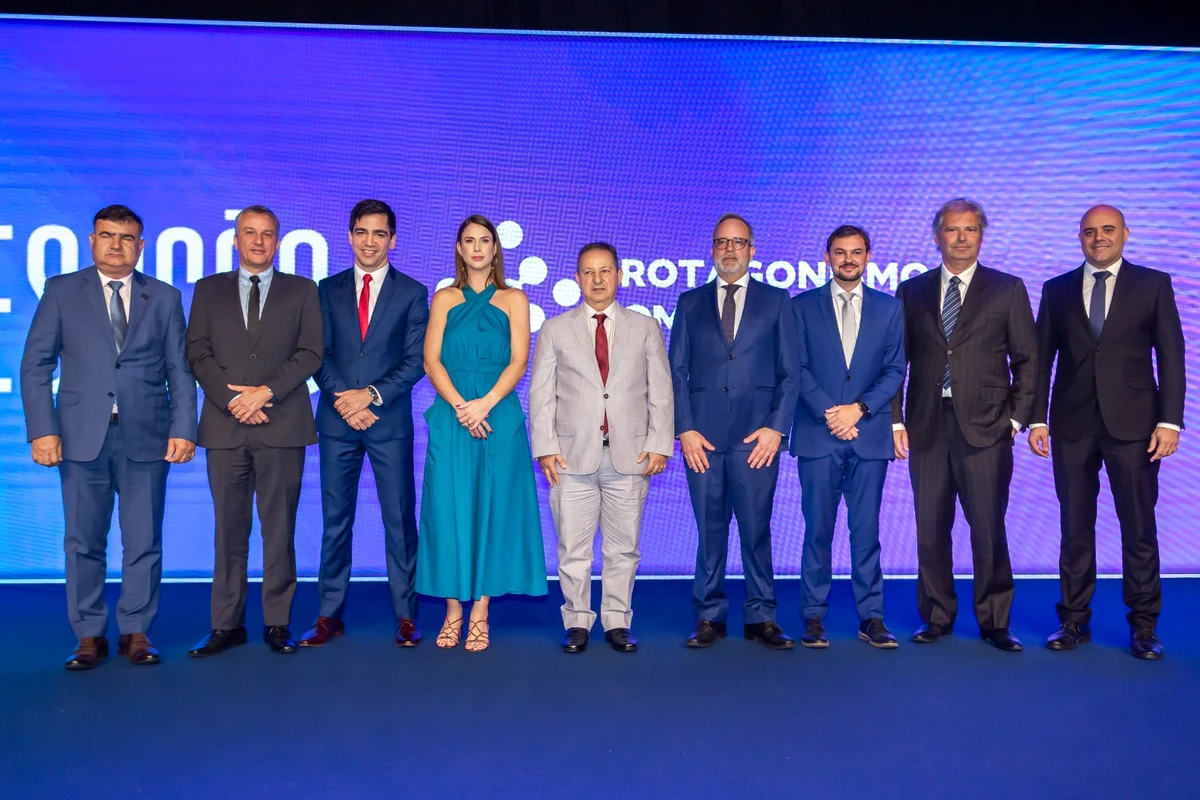 Nova diretoria do ES em Ação