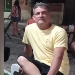 Durante uma manobra, veículo bateu em muro, que caiu sobre a vítima; Ranik Antônio Ramos tinha 53 anos