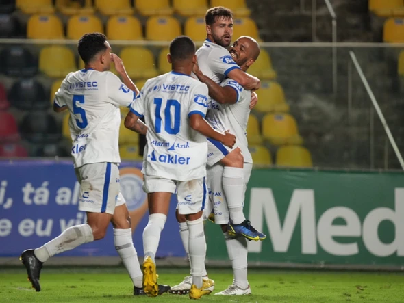 Vitória vence o Porto Vitória por 3 a 1 e conquista a Copa Espírito Santo 2025 por Vitor Jubini / A Gazeta