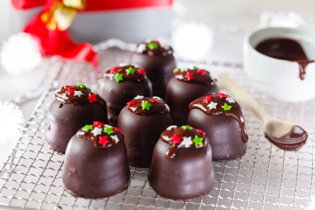 Maria-mole com cobertura de chocolate (Imagem: Chatham172 | Shutterstock)