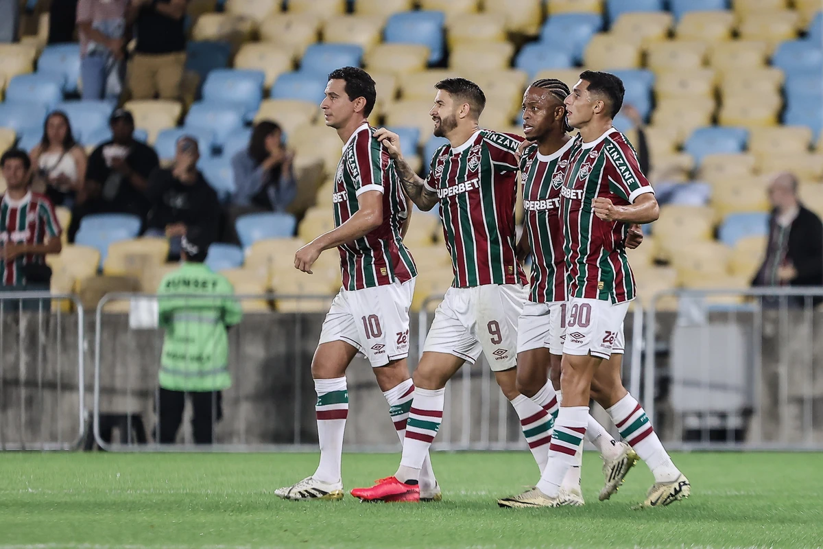 Everaldo fez o gol da vitória tricolor sobre o Grêmio