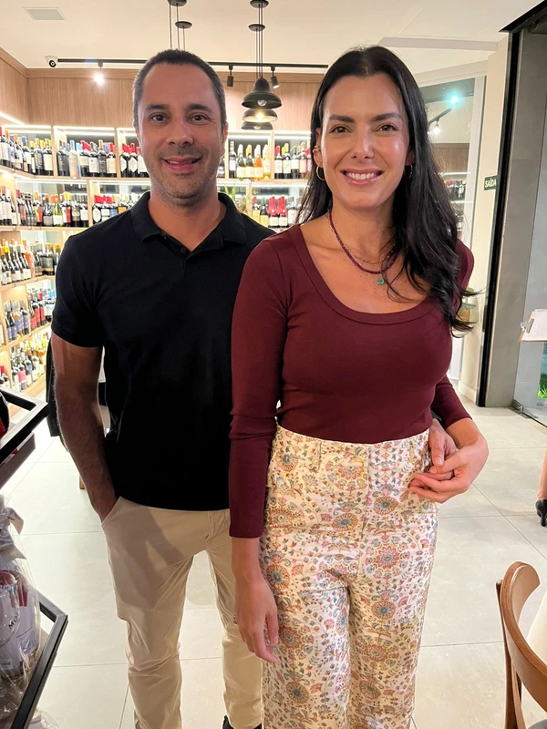 Vitor e Tatiana Thomaz