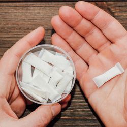 Influenciadores digitais têm promovido produtos para jovens que querem melhorar a performance nas academias e nos estudos