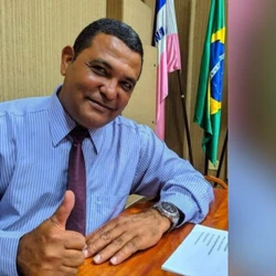 Carlos de Souza – o Carlinhos do Josiel – seguia de moto na ES 010 quando se acidentou, logo após a ponte de Santa Cruz, no mesmo município, no Norte do Espírito Santo