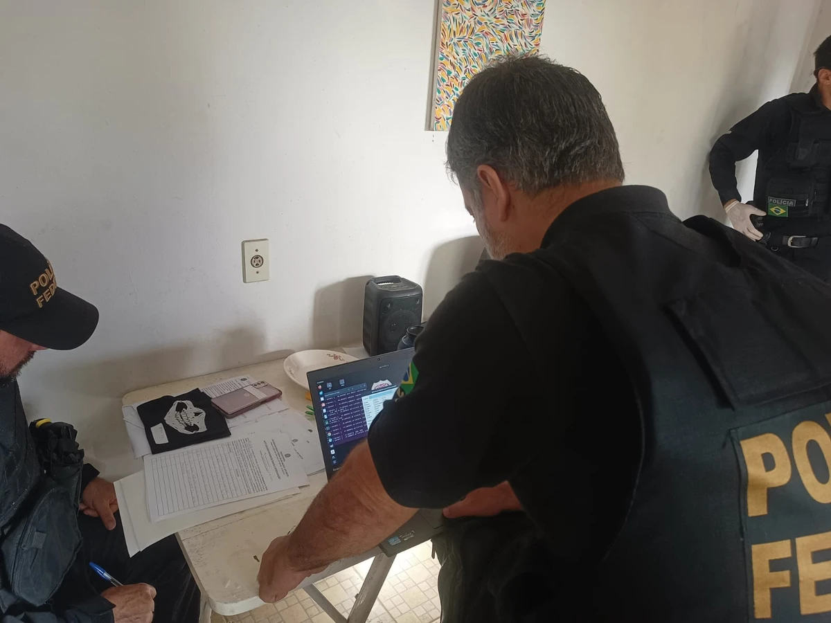 Ação da PF durante o cumprimento de mandado de 