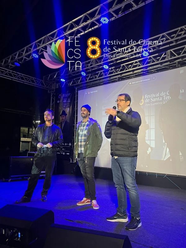 Ériton Bernardes, Lucas Bonini e Juca Magalhães, filho de Maria Nilce 