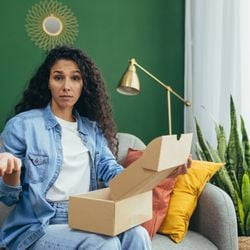 Lei possibilita desistir de uma compra feita fora do estabelecimento comercial sem precisar justificar o motivo