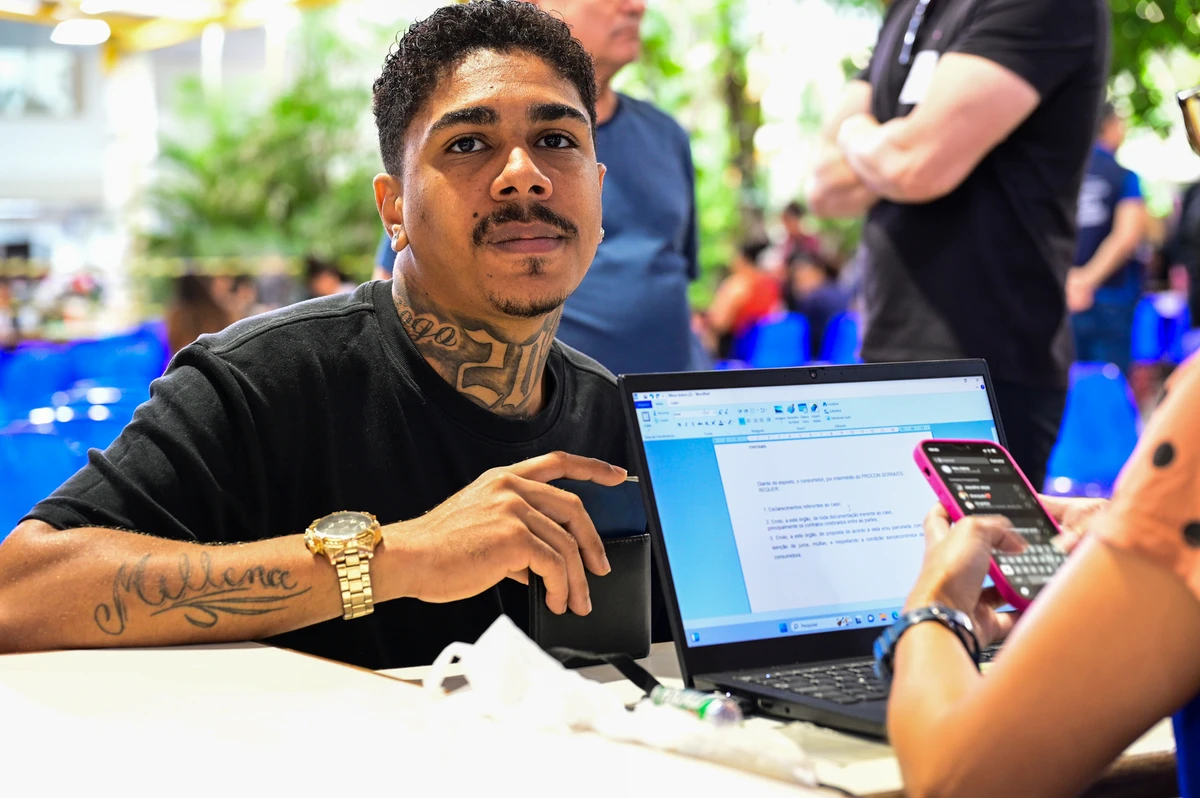 Douglas Coutinho perdeu o emprego e acabou enfrentando dificuldades financeiras