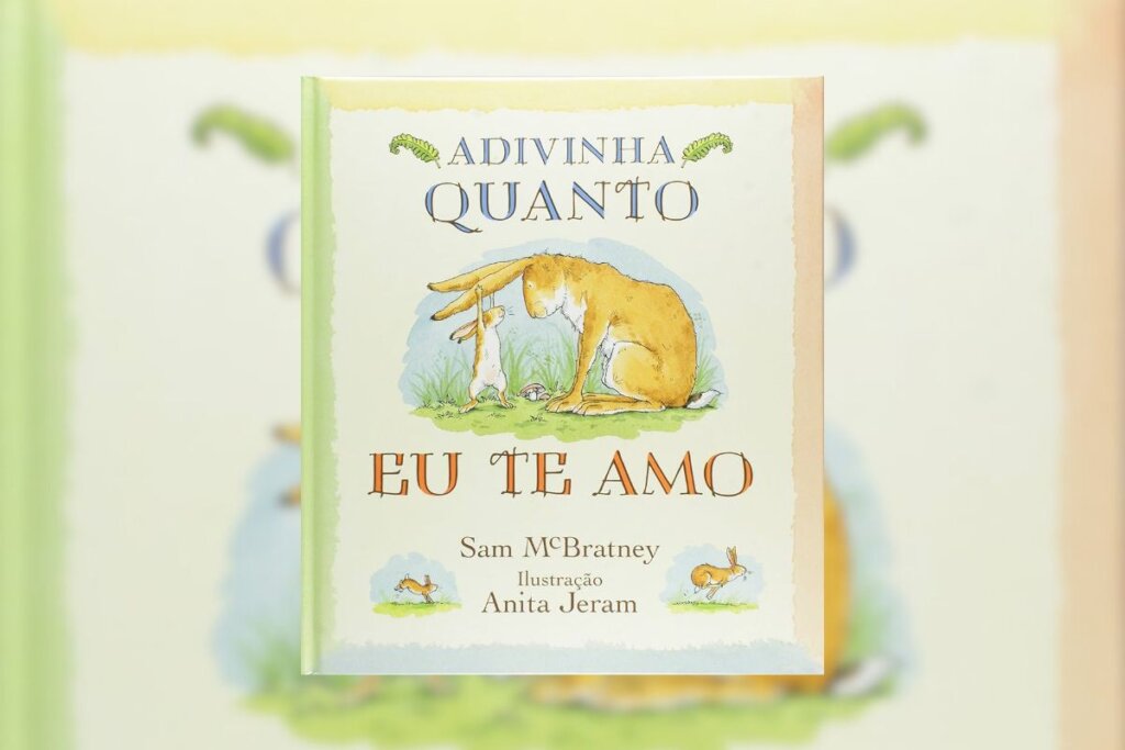 &#8220;Adivinha quanto eu te amo&#8221; conta a história de um coelhinho que tenta expressar o tamanho do seu amor pelo pai (Imagem: Reprodução digital | Editora WMF Martins Fontes)
