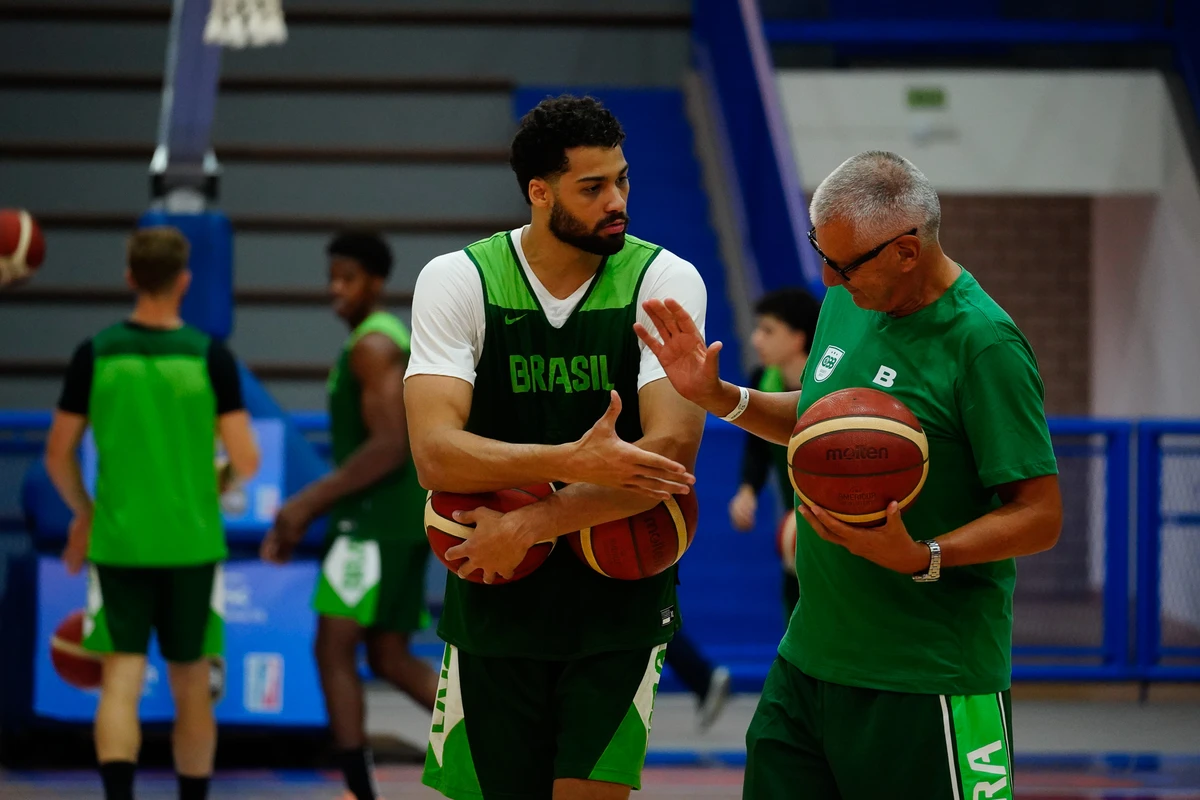 Treino da Seleção Brasileira de Basquete no Sesc Guarapari por Fernando Madeira