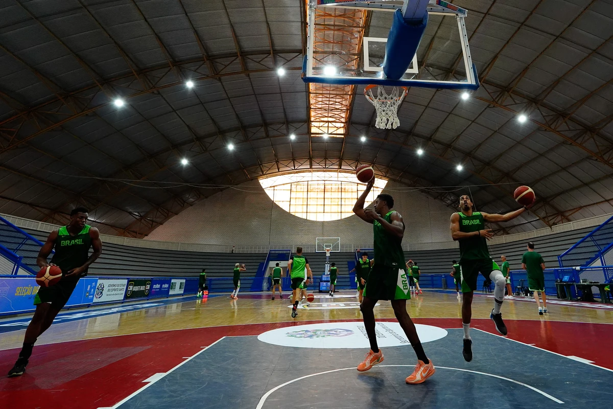 Treino da Seleção Brasileira de Basquete no Sesc Guarapari por Fernando Madeira