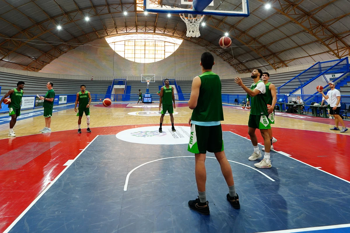 Treino da Seleção Brasileira de Basquete no Sesc Guarapari por Fernando Madeira