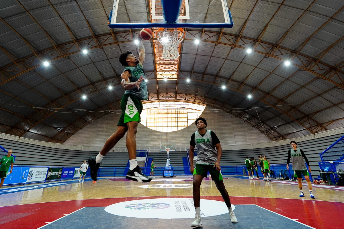 Treino da Seleção Brasileira de Basquete no Sesc Guarapari por Fernando Madeira