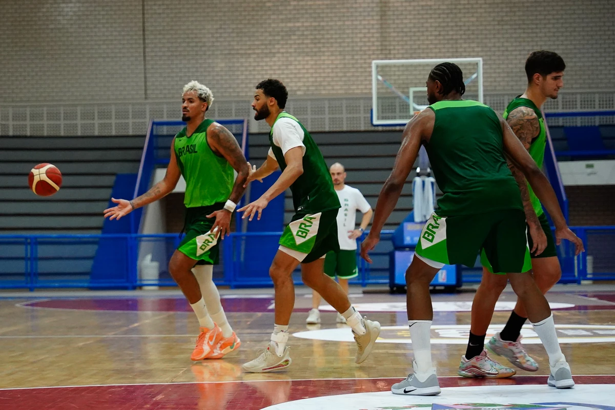 Treino da Seleção Brasileira de Basquete no Sesc Guarapari por Fernando Madeira
