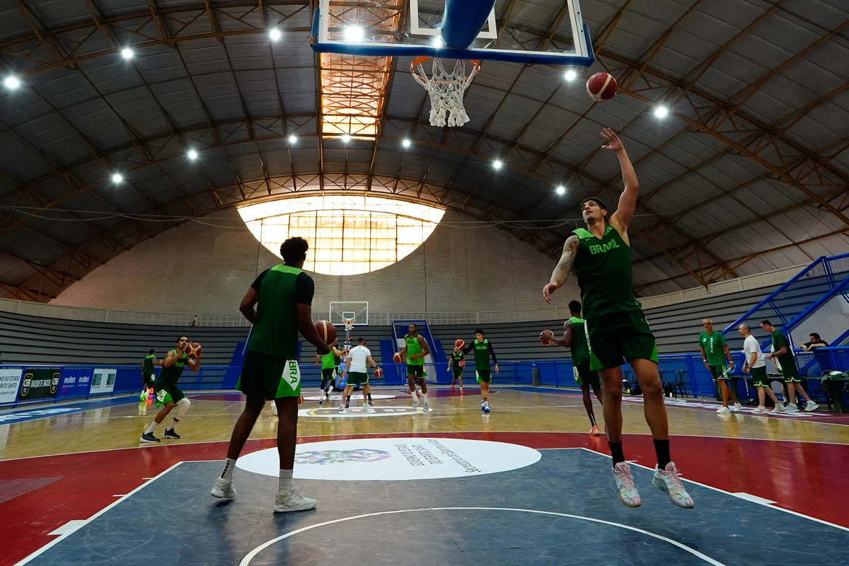 Treino da Seleção Brasileira de Basquete no Sesc Guarapari por Fernando Madeira