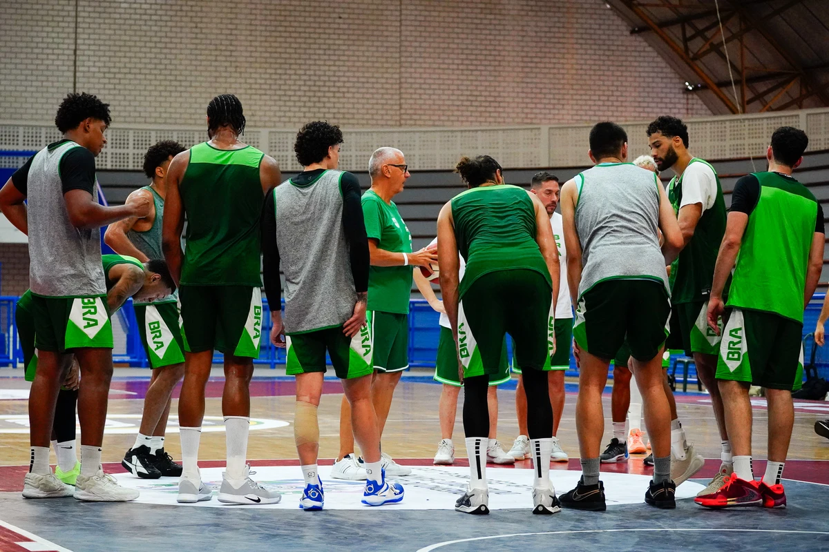 Treino da Seleção Brasileira de Basquete no Sesc Guarapari por Fernando Madeira