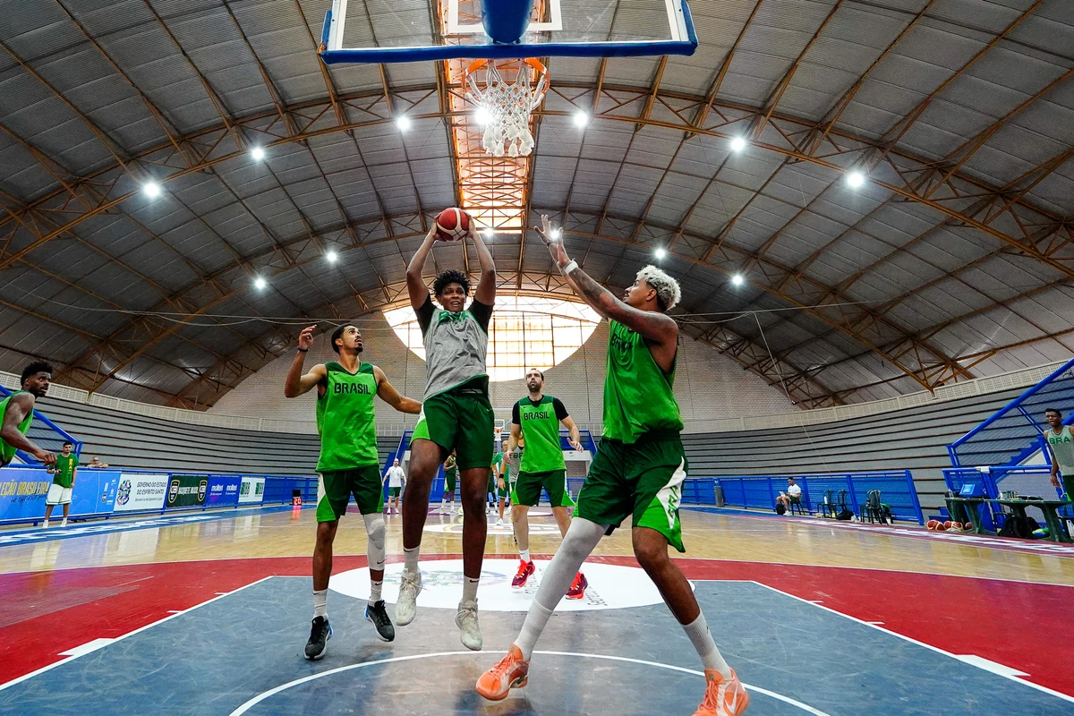 Treino da Seleção Brasileira de Basquete no Sesc Guarapari por Fernando Madeira