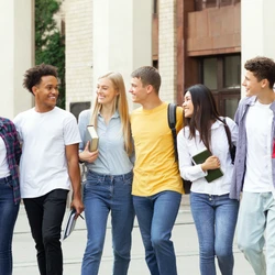 Saiba como transformar os desafios deste momento de escolher um curso superior e traçar o melhor caminho para as conquistas na carreira