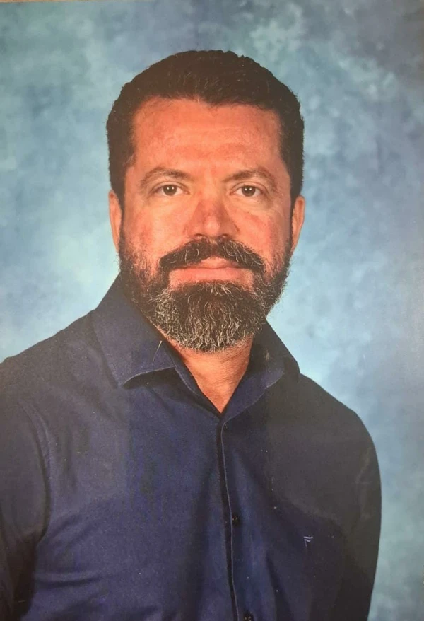 Lúcio Caetano, diretor escolar do Centro Educacional Primeiro Mundo de Vila Velha
