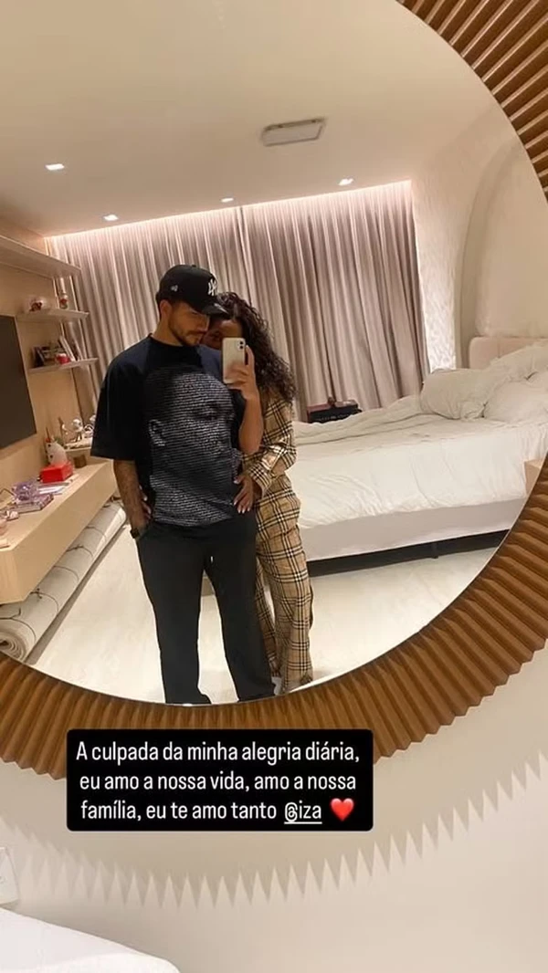 Yuri Lima se declara para IZA nas redes