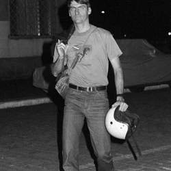 a Veja mostrar croquis em que o capitão rascunhara o plano das bombas. O ministro passou então a agir para expulsar Bolsonaro do Exército