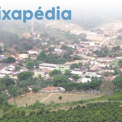 A alcunha não é um código e nem "uma boa ideia", é um apelido dado à cidade que remonta origem de sua ocupação há cerca de um século