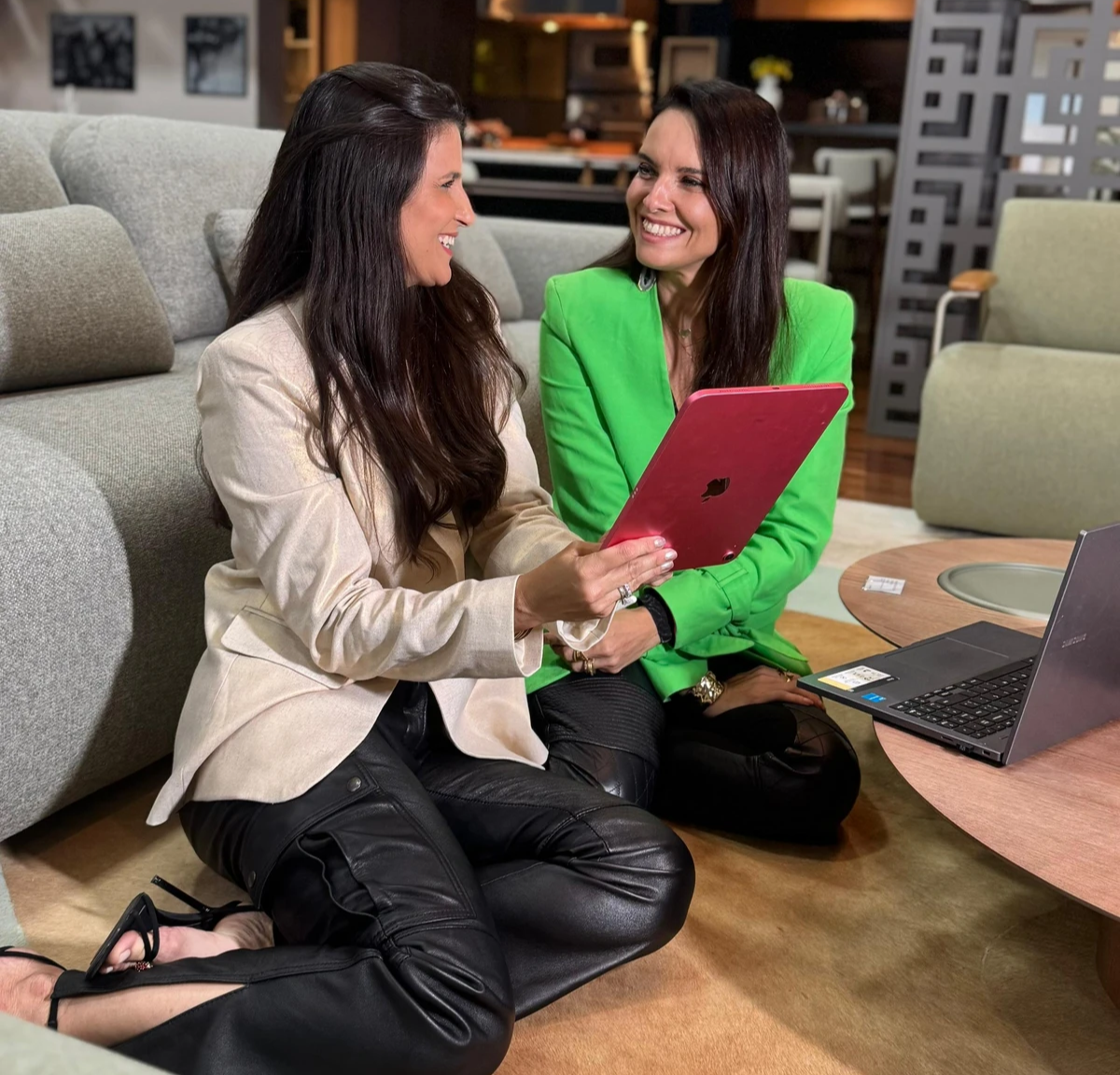 Lurdinha Perovano e Denise Póvoa. Crédito: Cloves Louzada