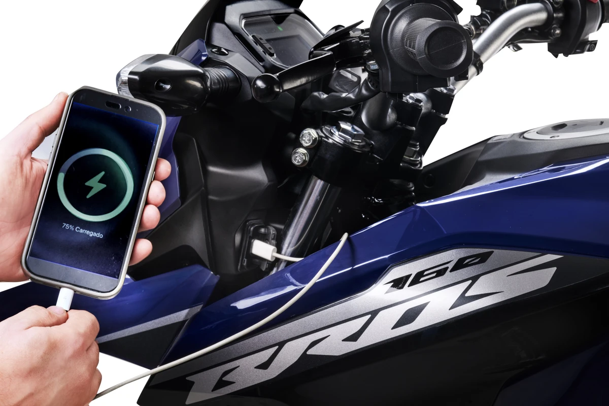 Honda NXR 160 Bros por Divulgação