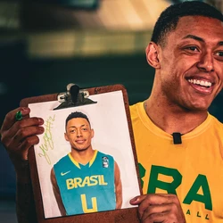 Referência na criação do time brasileiro, armador revelou que foi um sonho dividir a quadra com um ídolo do basquete nacional e que agora está pronto para fazer o seu melhor
