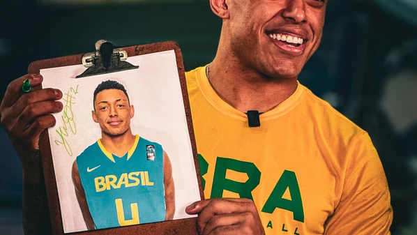 Referência na criação do time brasileiro, armador revelou que foi um sonho dividir a quadra com um ídolo do basquete nacional e que agora está pronto para fazer o seu melhor