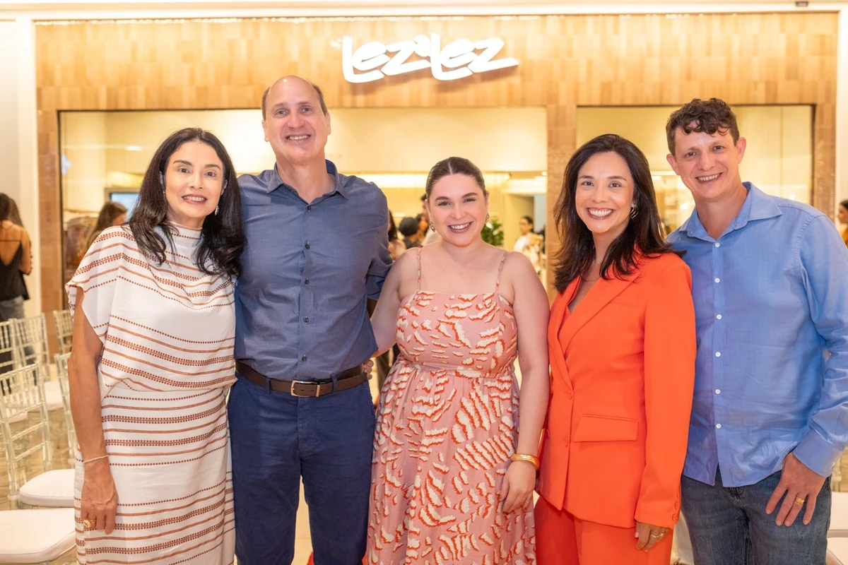 Akemi Sant'Anna, Alexandre Sant'Anna, Taynara Cardoso, Shizue Kitagawa e Leonardo Gabrieli