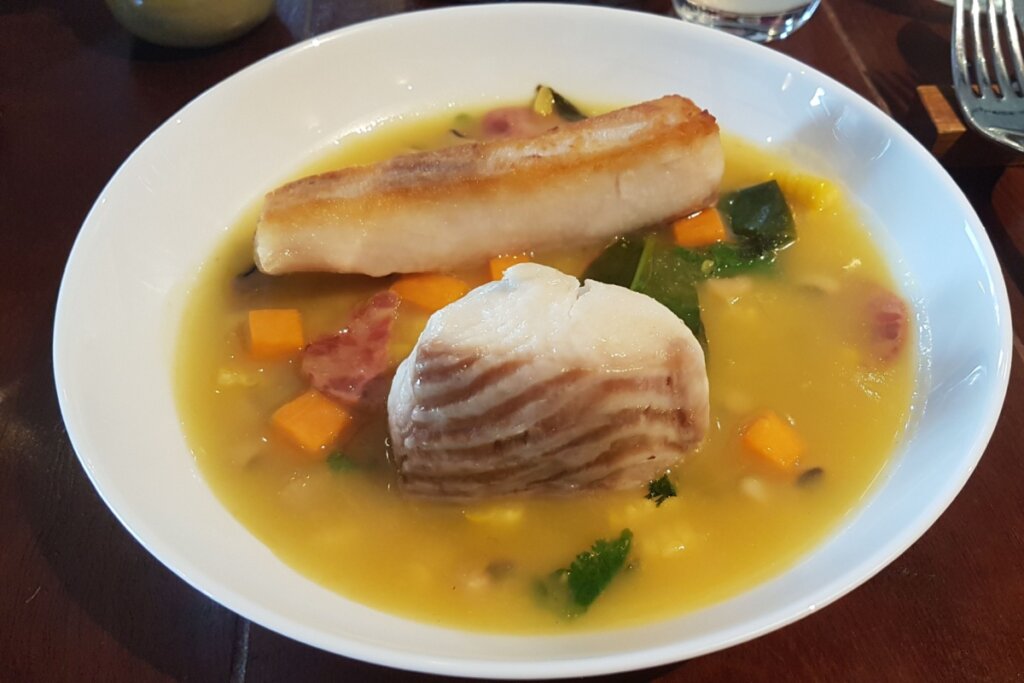 Peixe ao molho de tucupi (Imagem: Leandro Dio | Shutterstock)