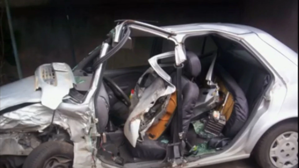 Um carro bateu no veículo onde estava a juíza Rebecka Martins Gomes e a família dela em maio de 2009. 