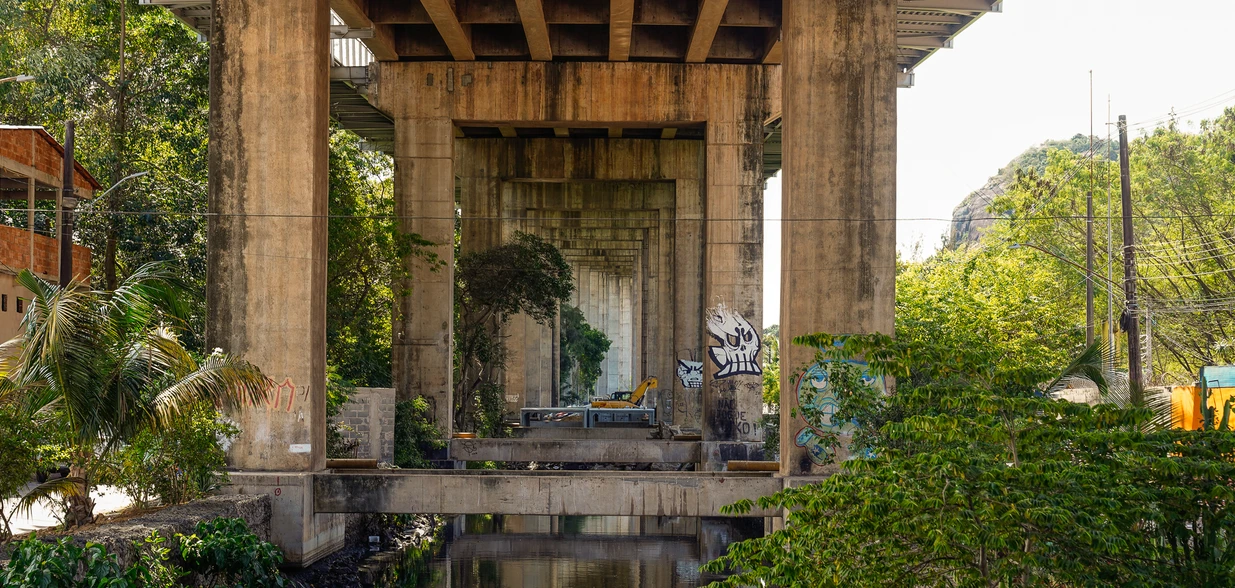 Prefeitura de Vila Velha divulga desde 2024 que obra teria 2,15 quilômetros de extensão, mas mapas e documentos apontam intervenções em pouco mais de 700 metros