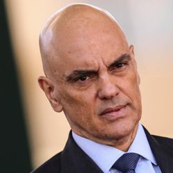 Episódio teve início com post da Embaixada dos EUA nas redes sociais, descrevendo o ministro do STF como "o principal arquiteto da censura e perseguição contra (Jair) Bolsonaro e seus apoiadores"