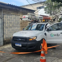 As fiscalizações encontraram ligações clandestinas em restaurante, distribuidora de bebidas e fábrica de polpas