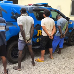 Suspeitos e parte dos equipamentos foram localizados em outro nesta segunda-feira (11) e levados para a delegacia do município