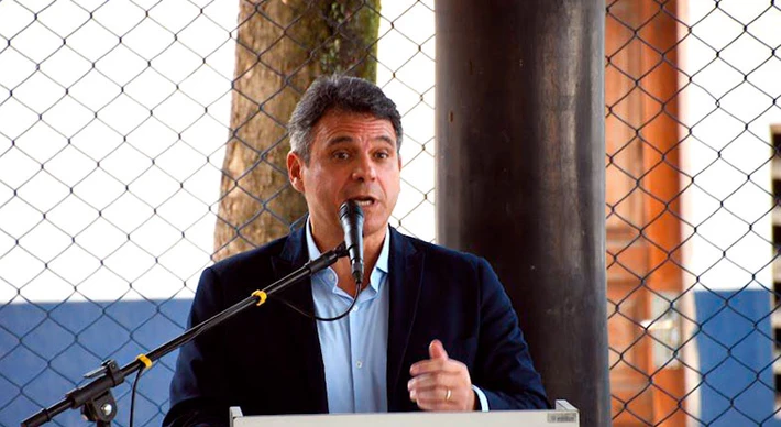 Ouça entrevista com o juiz criminal e professor de Direito Penal, Carlos Eduardo Ribeiro Lemos