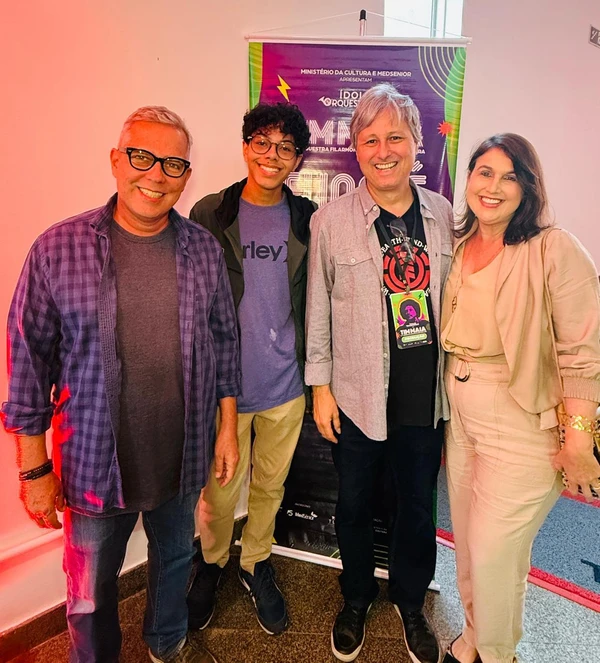 André Hees, Ricardo Zanete Hees, José Roberto Santos Neves e Renata Rasseli