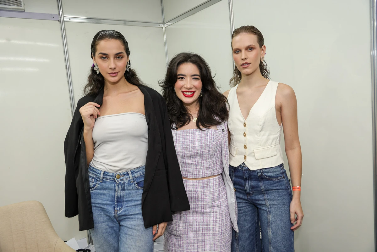 Anna Beatriz, Julia Loyola e Lara Bernardi 