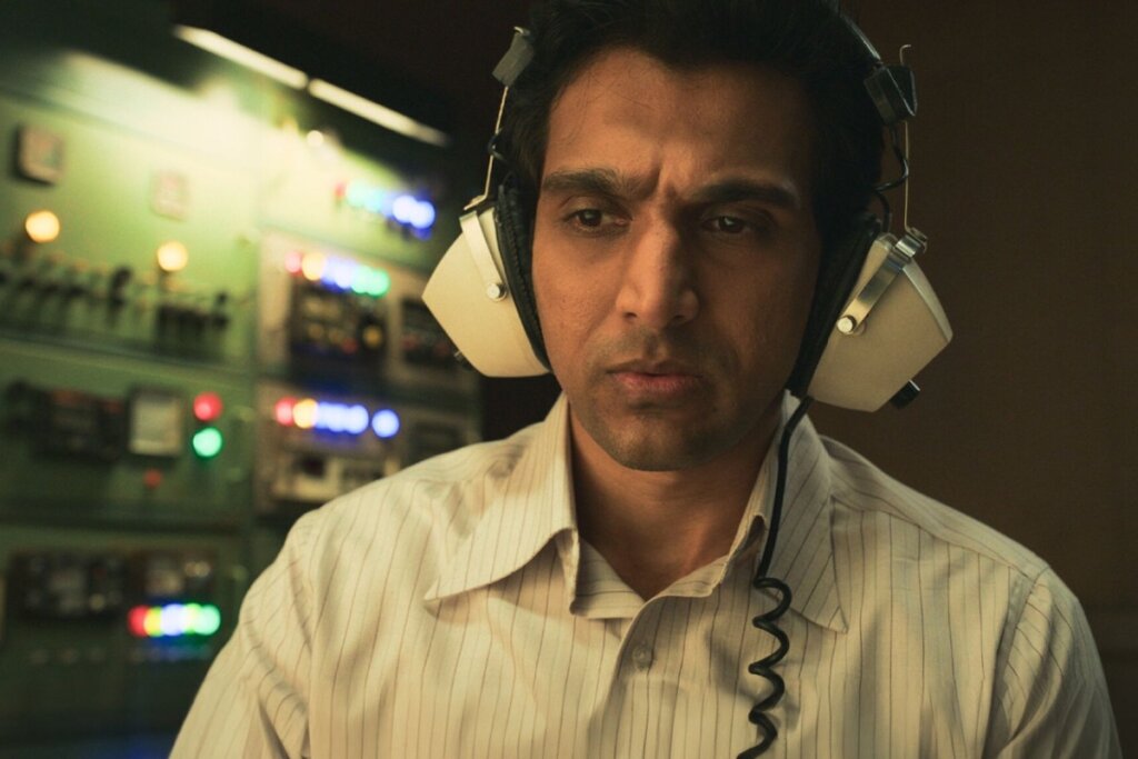 A série “Os Guardiões da Nação” acompanha um espião indiano em uma missão de infiltração no território paquistanês (Imagem: Reprodução digital | Netflix)