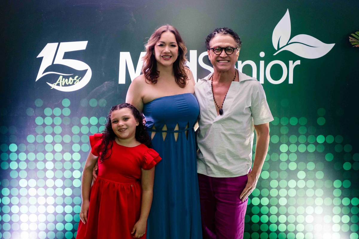 Jace Theodoro com Ludmilla Herzog e Luiza Padim no concerto da Orquestra Filarmônica Moderna Brasileira